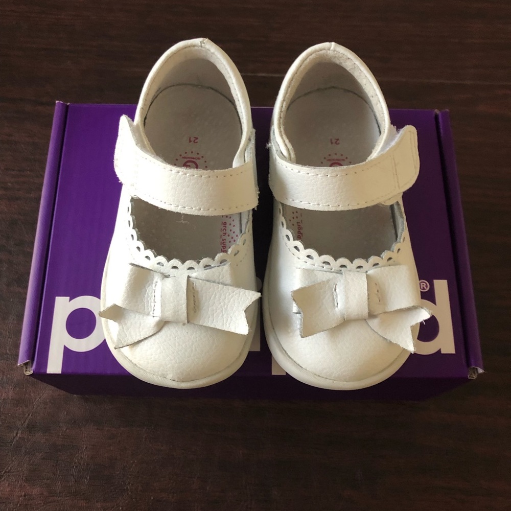 PEDIPED, BETTY WHITE, GRIP N GO, SZ 21 (US 5.5)